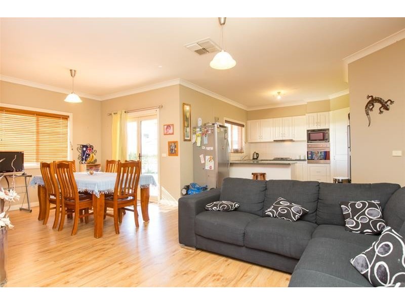 6 Thames Place, Mildura VIC 3500