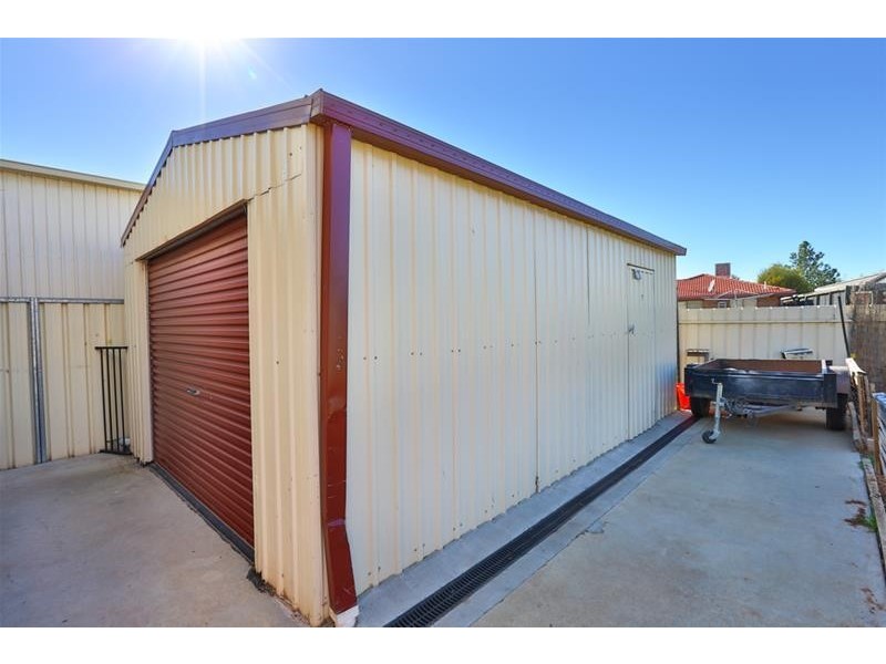 6 Thames Place, Mildura VIC 3500