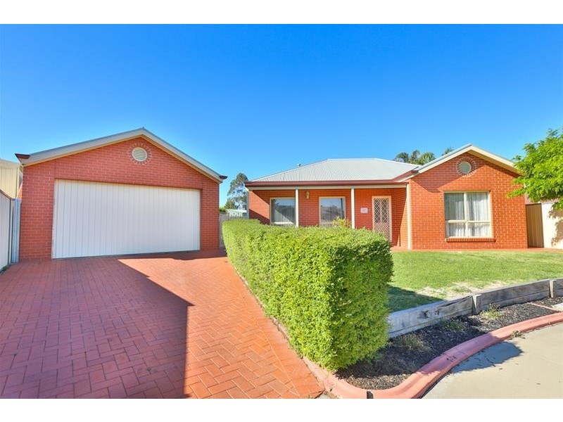 6 Thames Place, Mildura VIC 3500