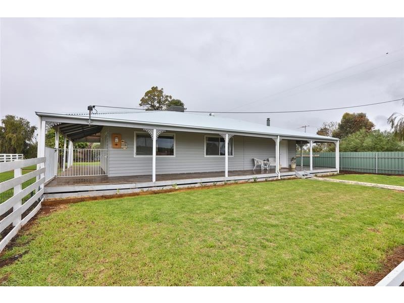 1160 Sandilong Avenue, Irymple VIC 3498