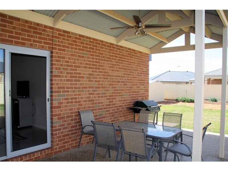 35 Lizlee Drive, Mildura VIC 3500