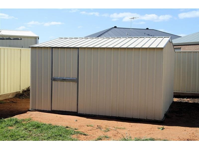 35 Lizlee Drive, Mildura VIC 3500