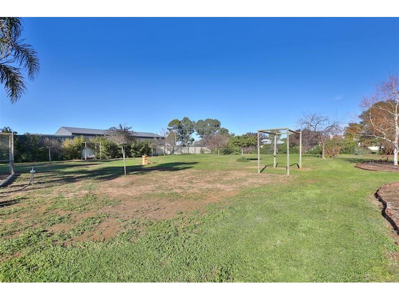 2818 Eleventh Street, Nichols Point VIC 3501