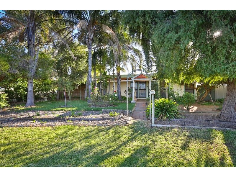 33 South  Street, Red Cliffs VIC 3496