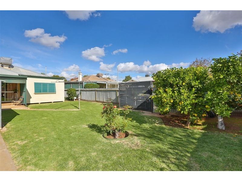 7  Oak Avenue, Mildura VIC 3500