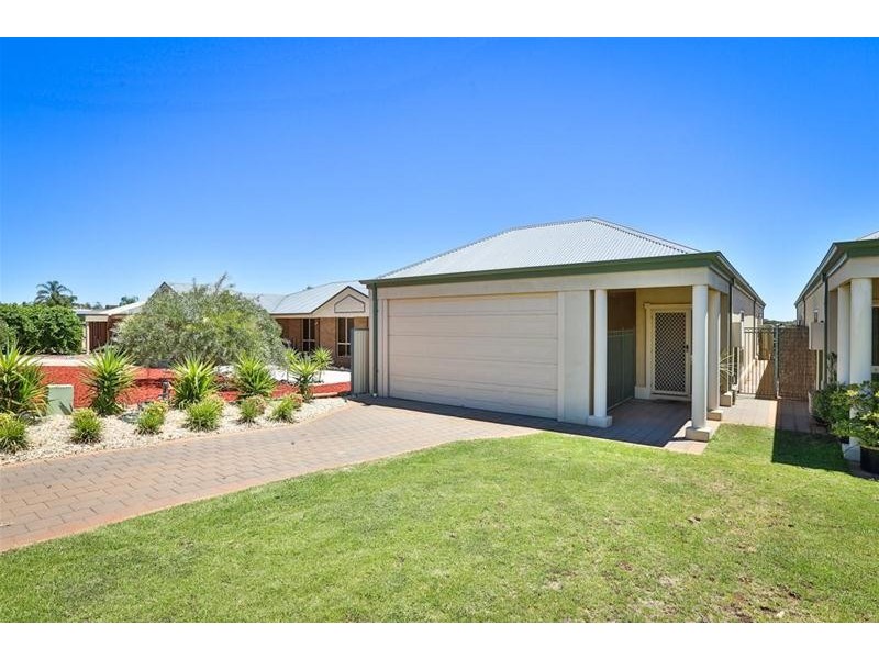 73a Summer Drive, Buronga NSW 2739