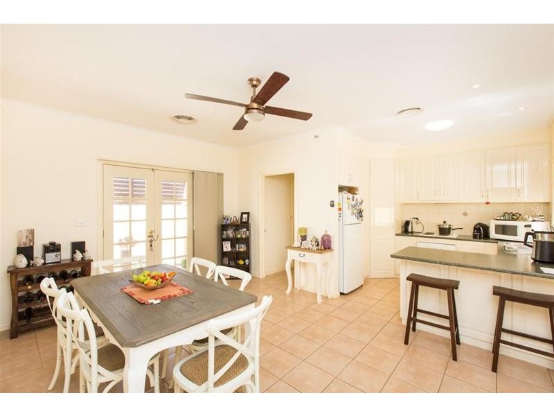 73a Summer Drive, Buronga NSW 2739