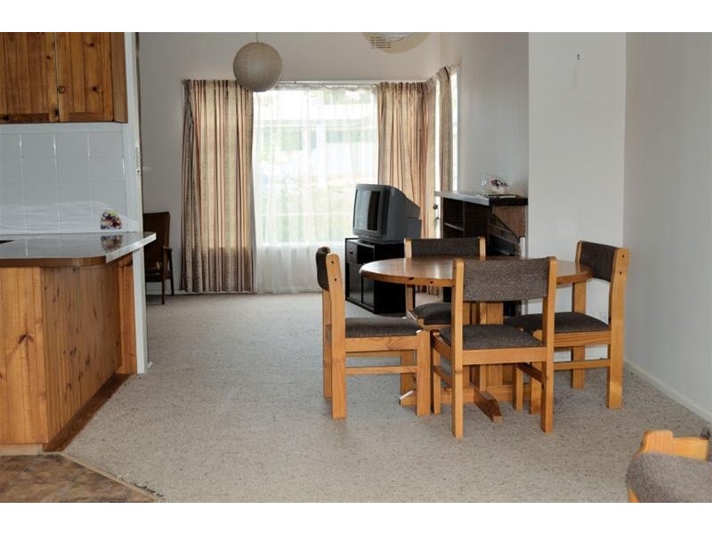 17 Campbell Grove, Mildura VIC 3500