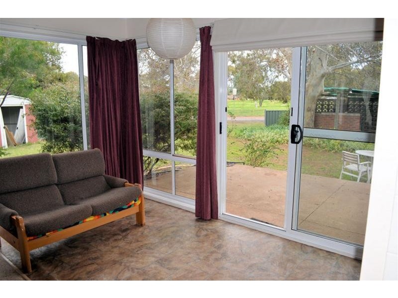 17 Campbell Grove, Mildura VIC 3500