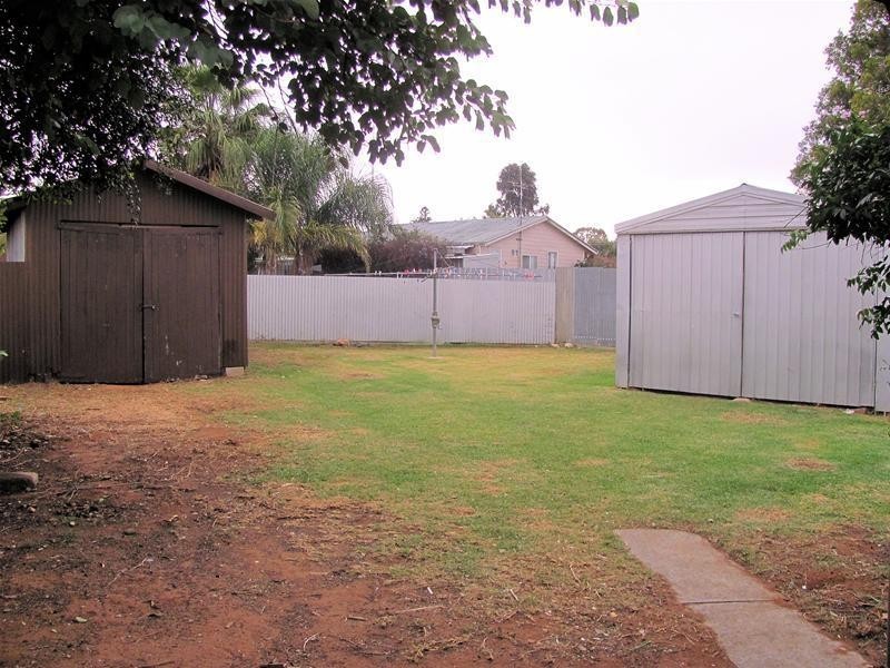 12 Murray Avenue, Red Cliffs VIC 3496