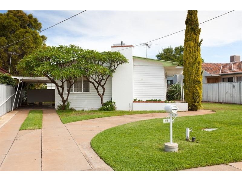 16 Mimosa Avenue, Mildura VIC 3500