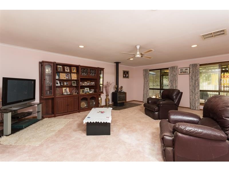 490 Cureton Avenue, Nichols Point VIC 3501