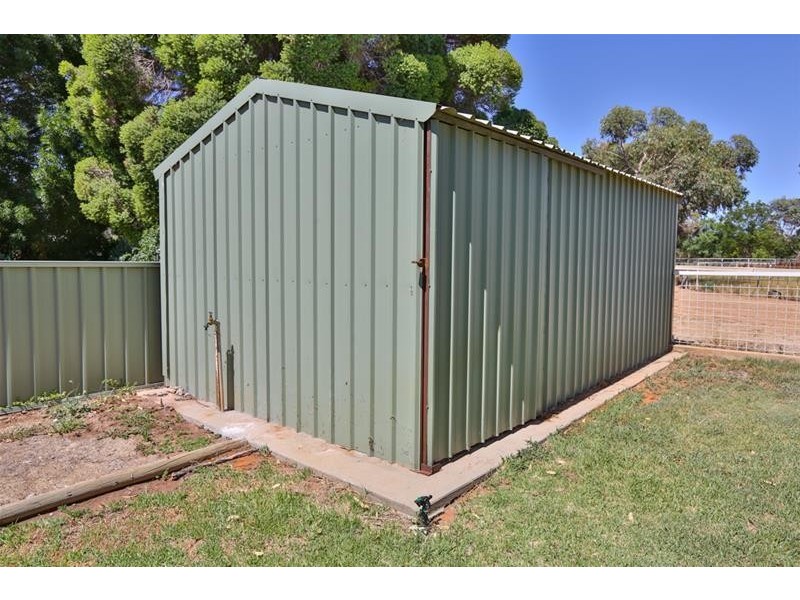 490 Cureton Avenue, Nichols Point VIC 3501