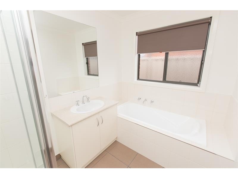 1/1 Meadow Grove, Mildura VIC 3500