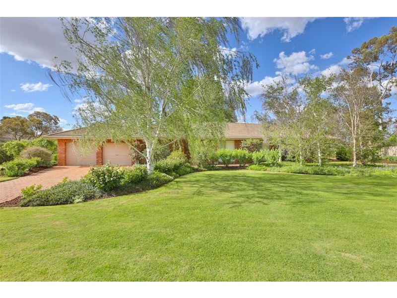 8 Highview Court, Irymple VIC 3498