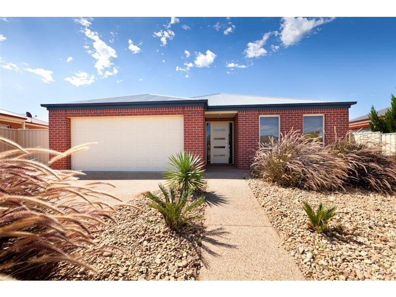 4 Canterbury Drive, Mildura VIC 3500
