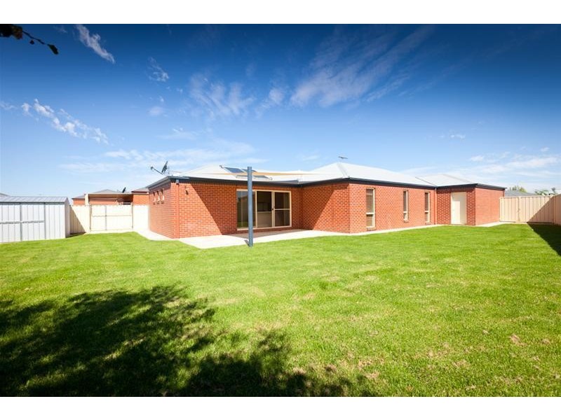 4 Canterbury Drive, Mildura VIC 3500