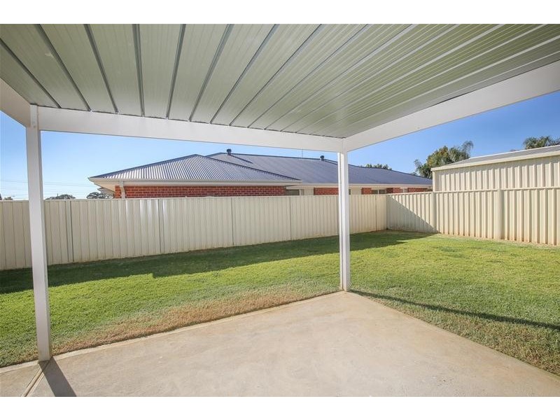 8 Tower Gardens, Mildura VIC 3500