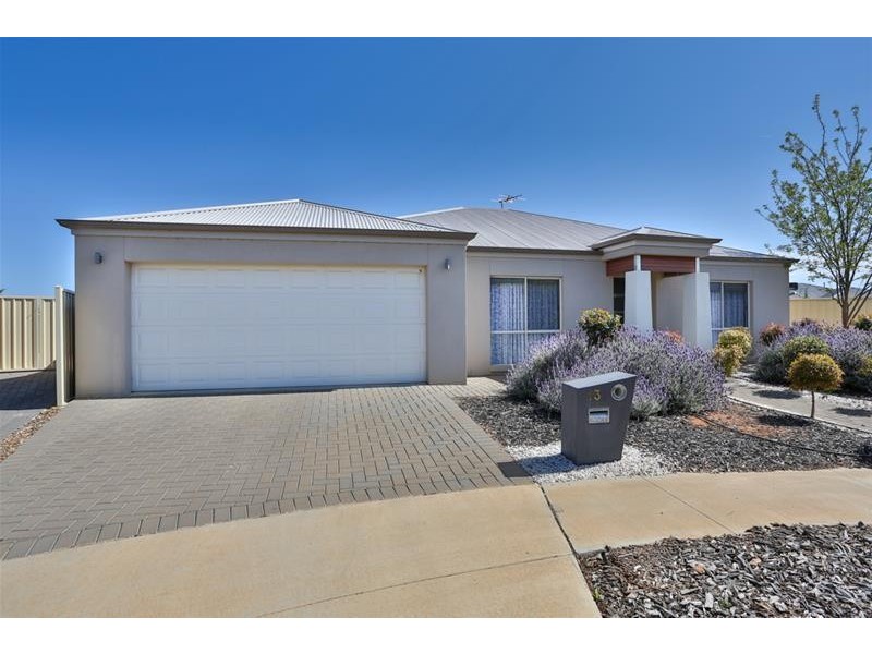 13 Freshwater Court, Mildura VIC 3500