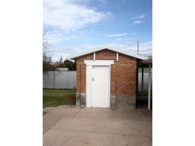 10 Kurrajong Parade, Mildura VIC 3500