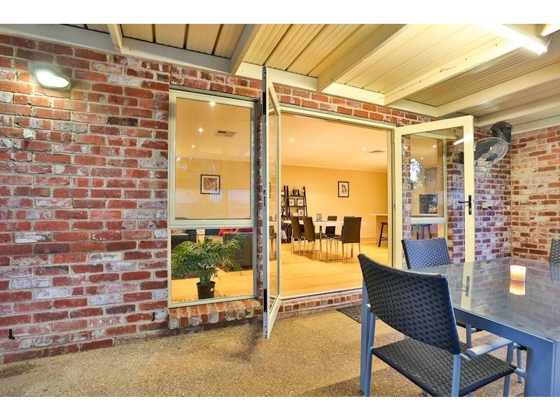 15 John Court, Irymple VIC 3498