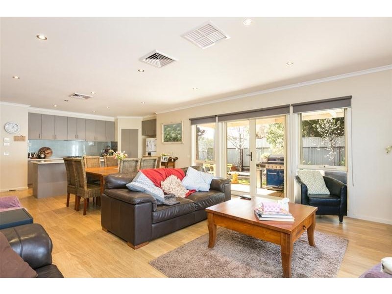 15 John Court, Irymple VIC 3498