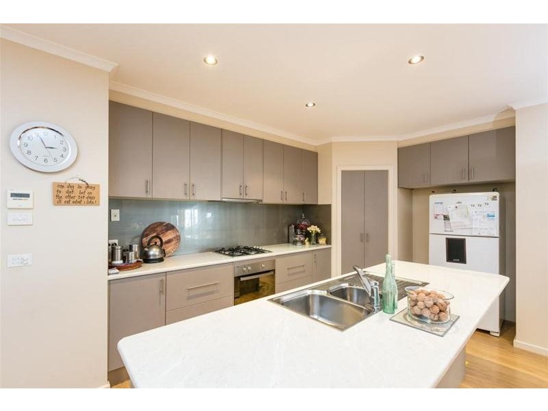 15 John Court, Irymple VIC 3498