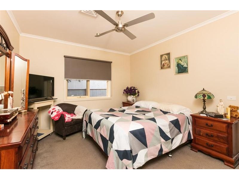 15 John Court, Irymple VIC 3498