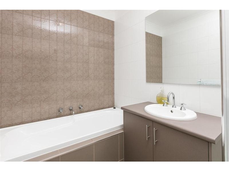 15 John Court, Irymple VIC 3498