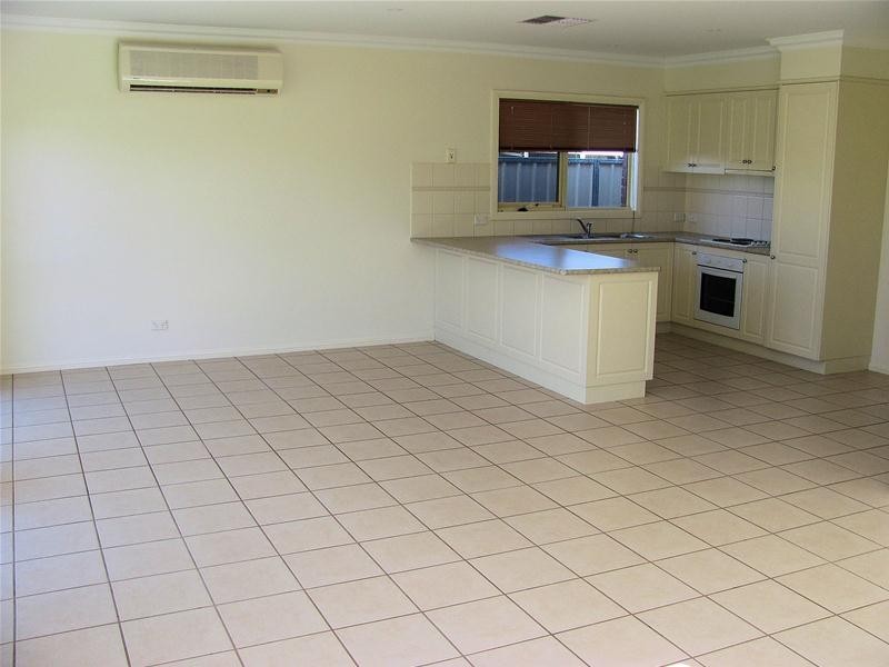 4 Stamford Court, Mildura VIC 3500