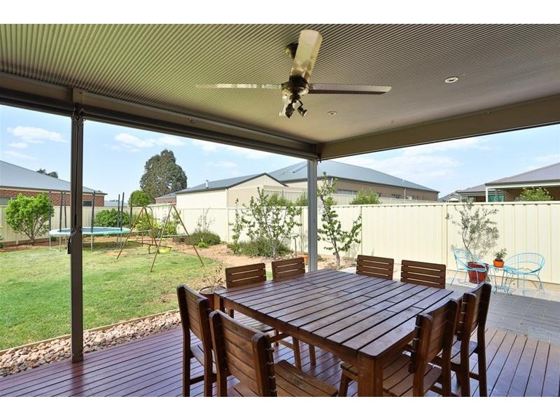 8 Reuben Lock Court, Mildura VIC 3500