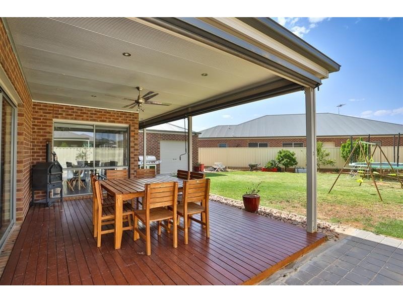 8 Reuben Lock Court, Mildura VIC 3500