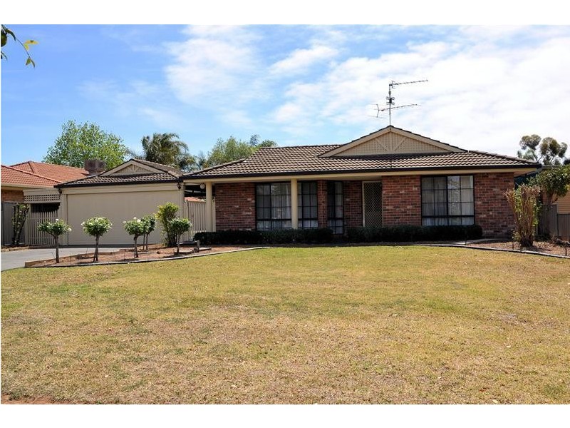 17 Muscat Court, Mildura VIC 3500