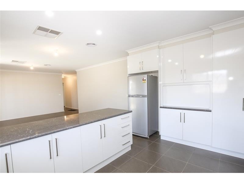 37 Boomerang Avenue, Mildura VIC 3500