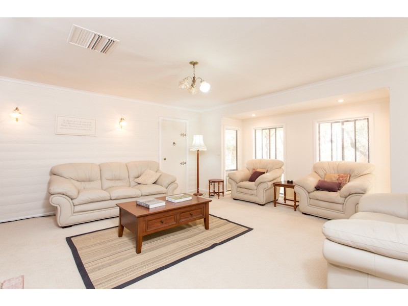 312 Dairtnunk Avenue, Cardross VIC 3496