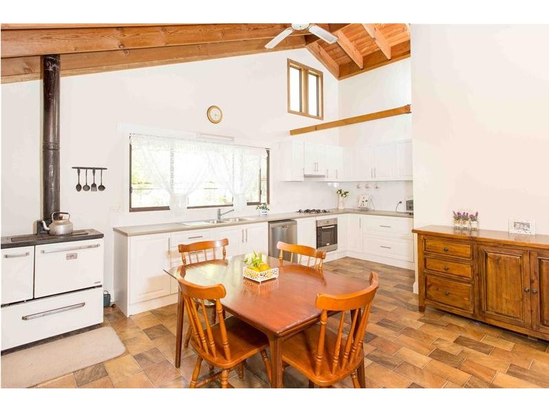 312 Dairtnunk Avenue, Cardross VIC 3496