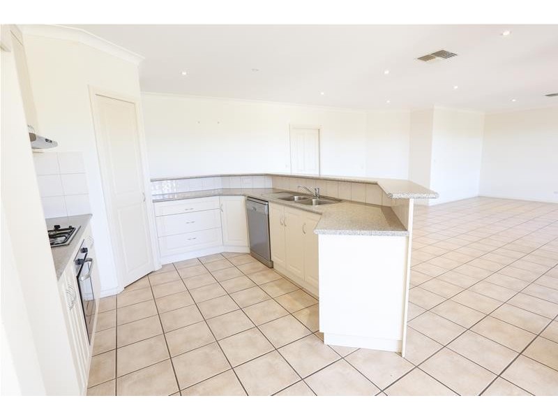 12 Sterling Drive, Mildura VIC 3500