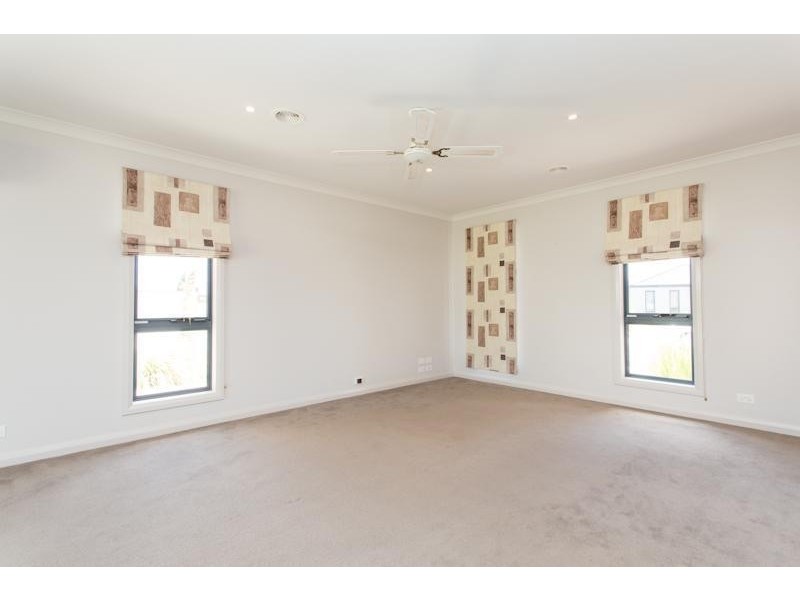 7 Eyre Court, Mildura VIC 3500