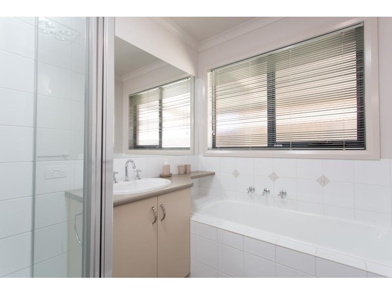 7 Eyre Court, Mildura VIC 3500