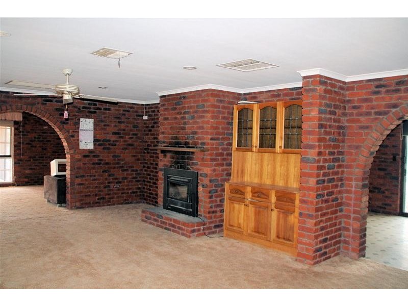 89 Farrell Street, Ouyen VIC 3490