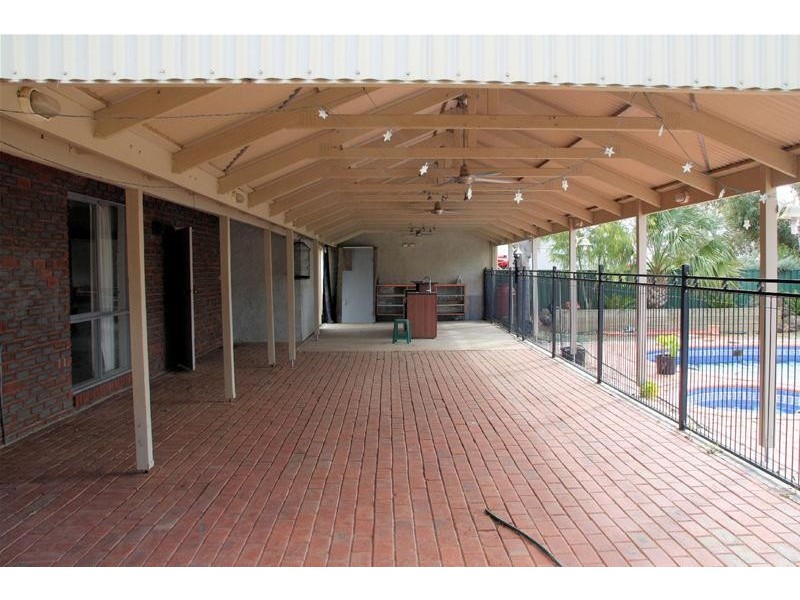 89 Farrell Street, Ouyen VIC 3490