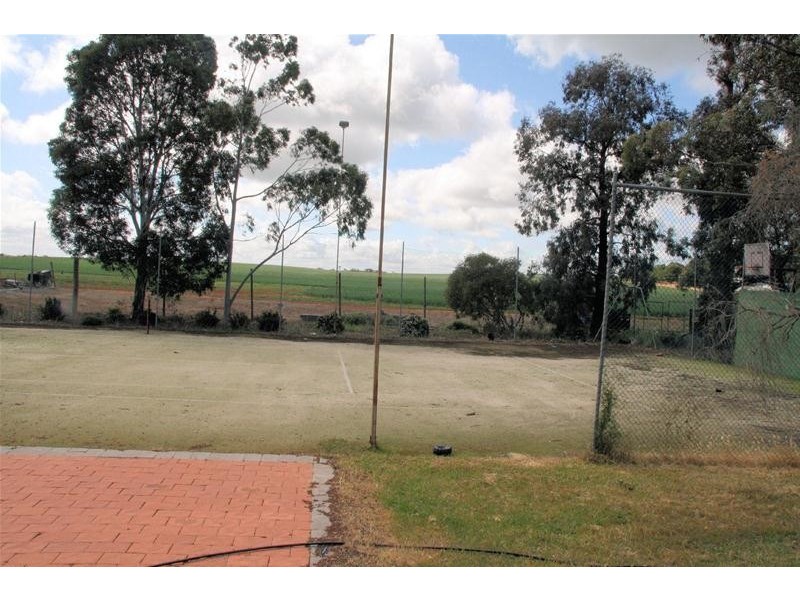 89 Farrell Street, Ouyen VIC 3490