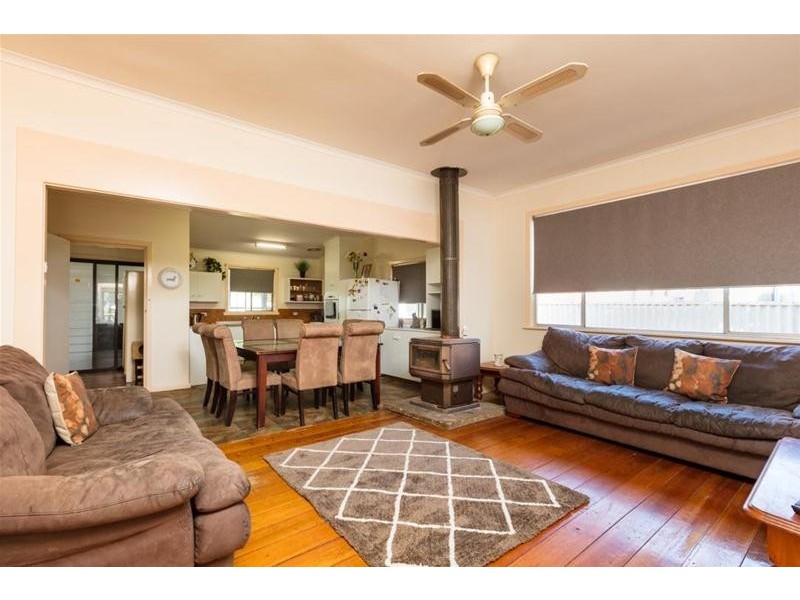 24 Sanders Street, Merbein VIC 3505