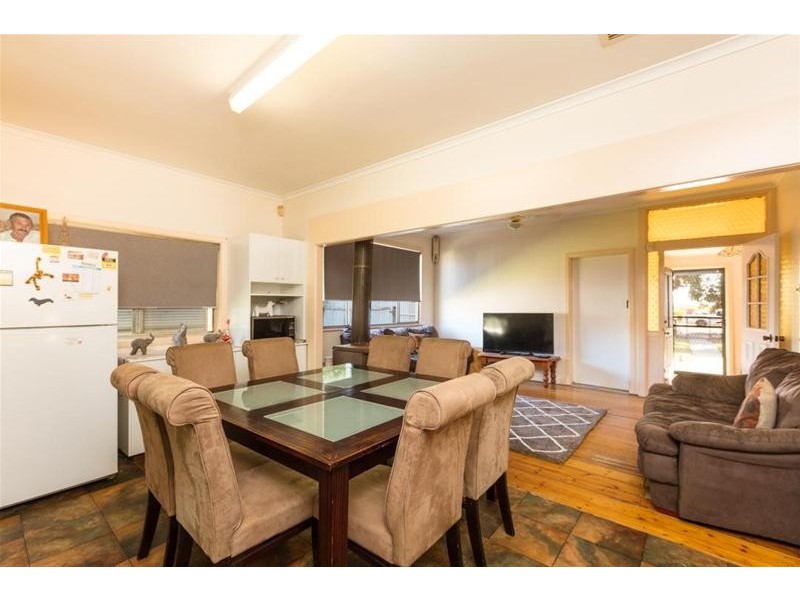 24 Sanders Street, Merbein VIC 3505