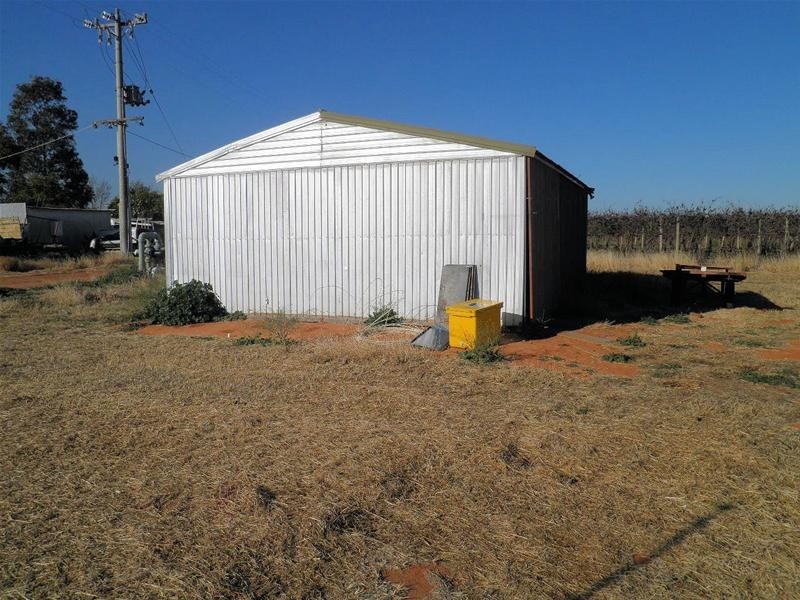 27 Boden Road, Merbein West VIC 3505