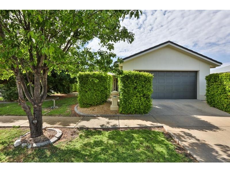 1 Peter John  Court, Mildura VIC 3500