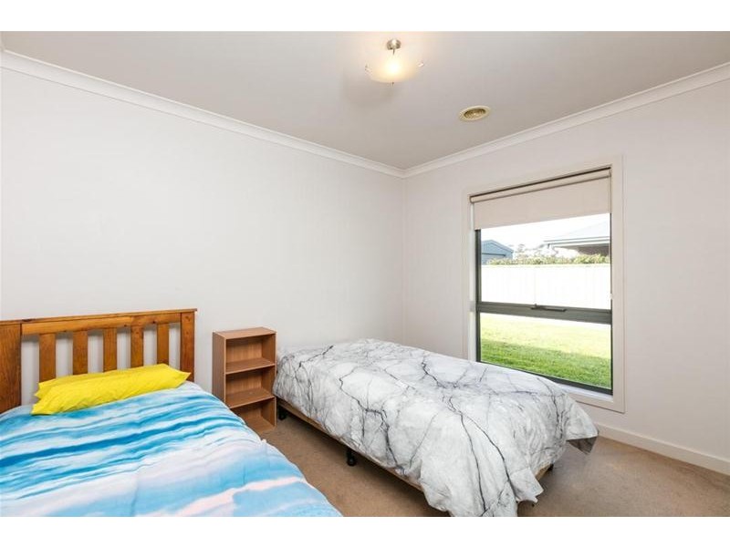 1 Peter John  Court, Mildura VIC 3500