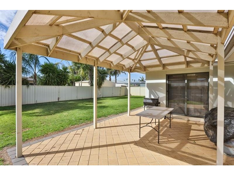 1 Peter John  Court, Mildura VIC 3500
