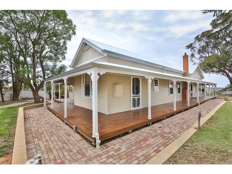 70 Koorlong Avenue, Nichols Point VIC 3501