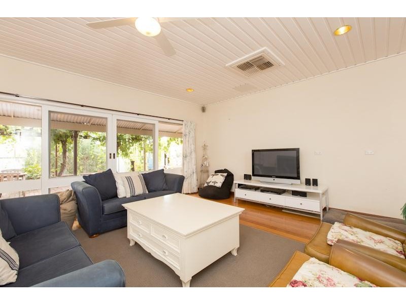 70 Koorlong Avenue, Nichols Point VIC 3501